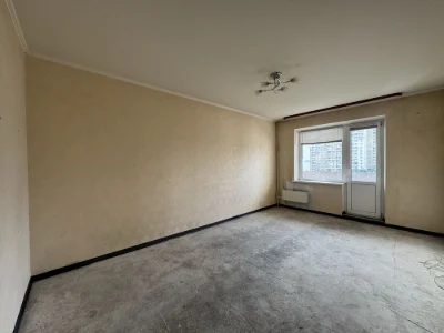 1-bedroom apartment for sale, near Pozniaky metro, вул. Мишуги, 1