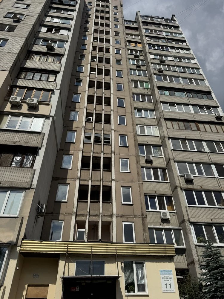 1-bedroom apartment for sale, near Pozniaky metro, вул. Мишуги, 1