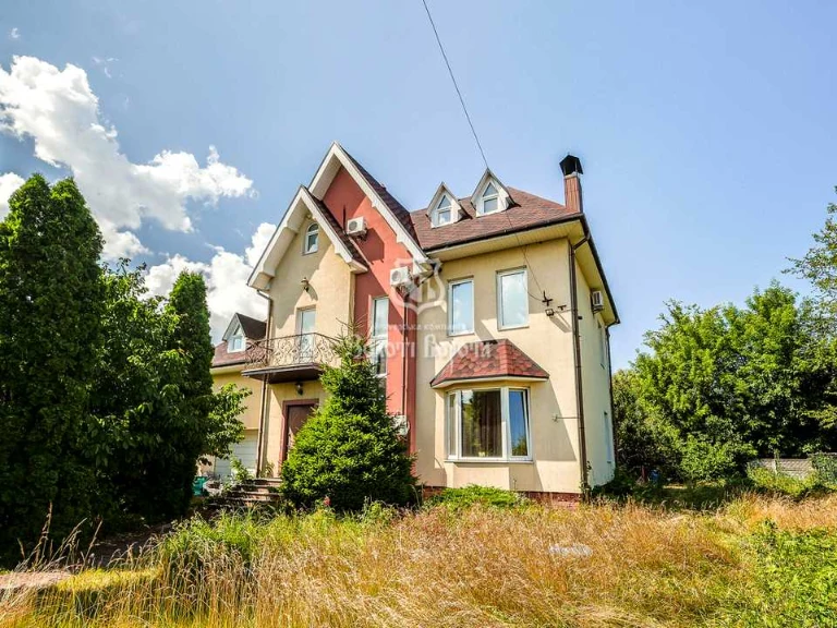 House. 57 Sadova Street, Kyiv