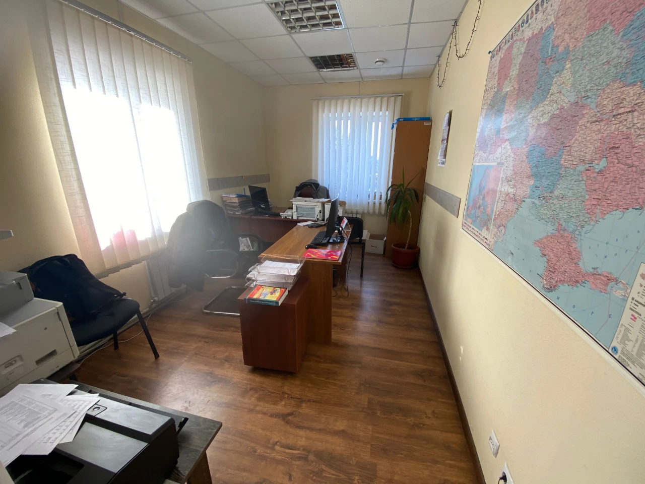 Продається будинок на червоній лінії