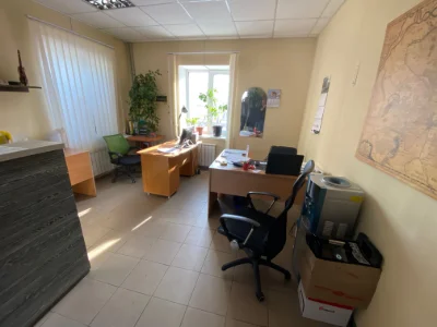 Продається будинок на червоній лінії