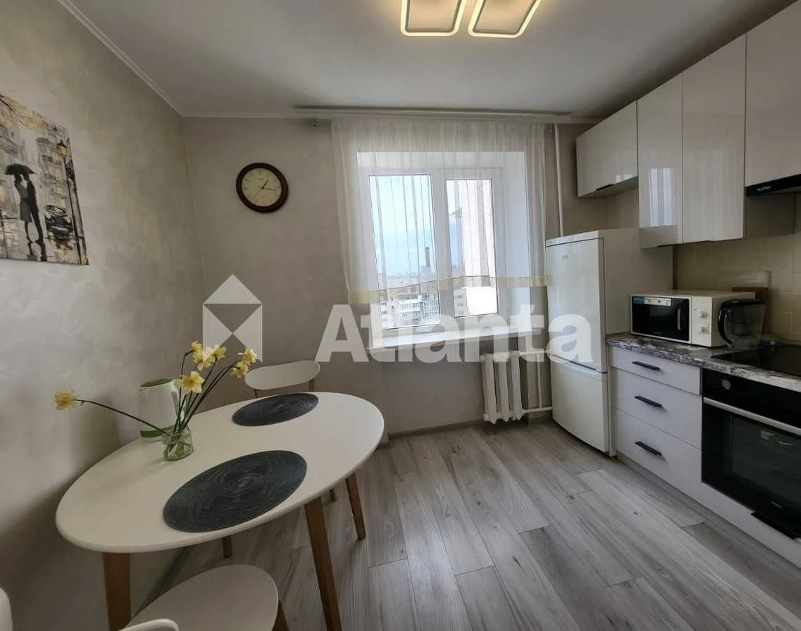 В продаже 2-комнатная квартира у моря.  8-я станция Большого