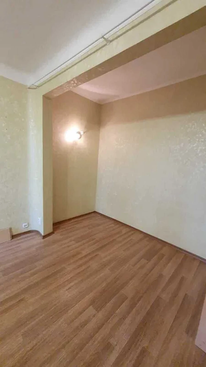 For Sale: 1-bedroom apartment in Slobodsky district! Odessa!! Kyrgyzskaya Street! IN