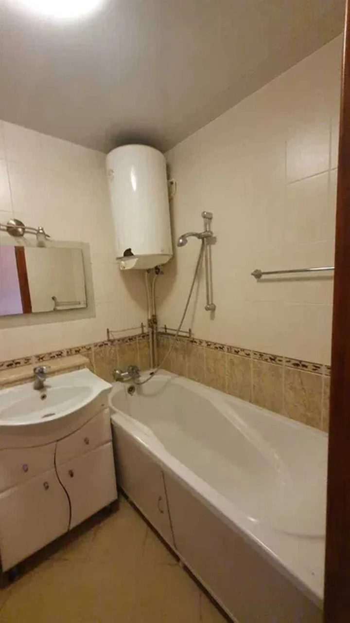 For Sale: 1-bedroom apartment in Slobodsky district! Odessa!! Kyrgyzskaya Street! IN