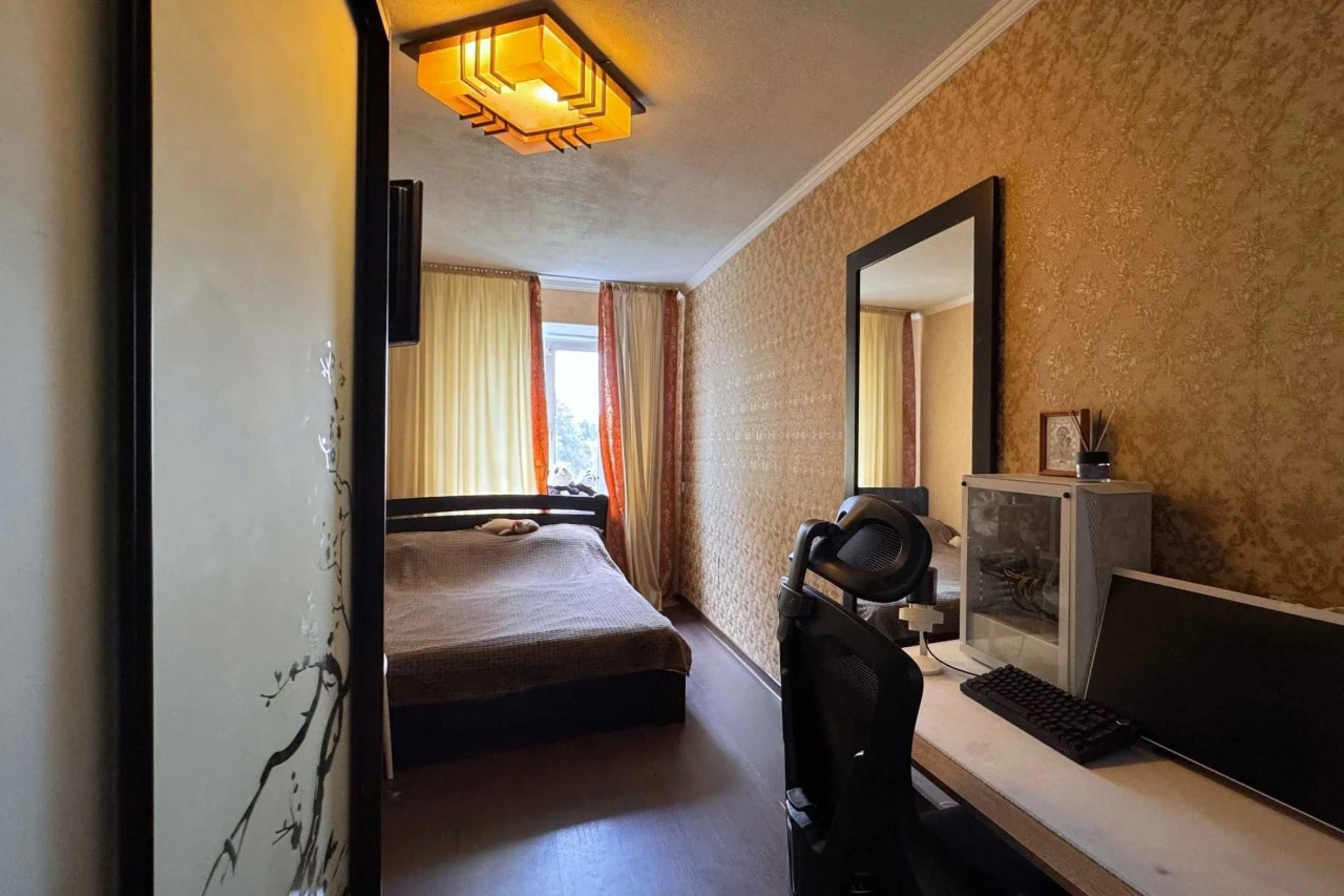 For sale 2-room apartment, Prospect Nauki, metro 23 August. Pavlov.