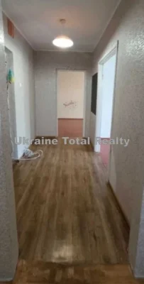 Metro Kharkivska 2 min walk! 2k apartment for renovation! Bazh Ave.