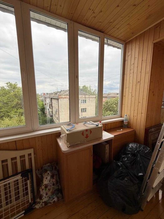 Продаж 3-кімнатної квартири в центральній частині міста по в