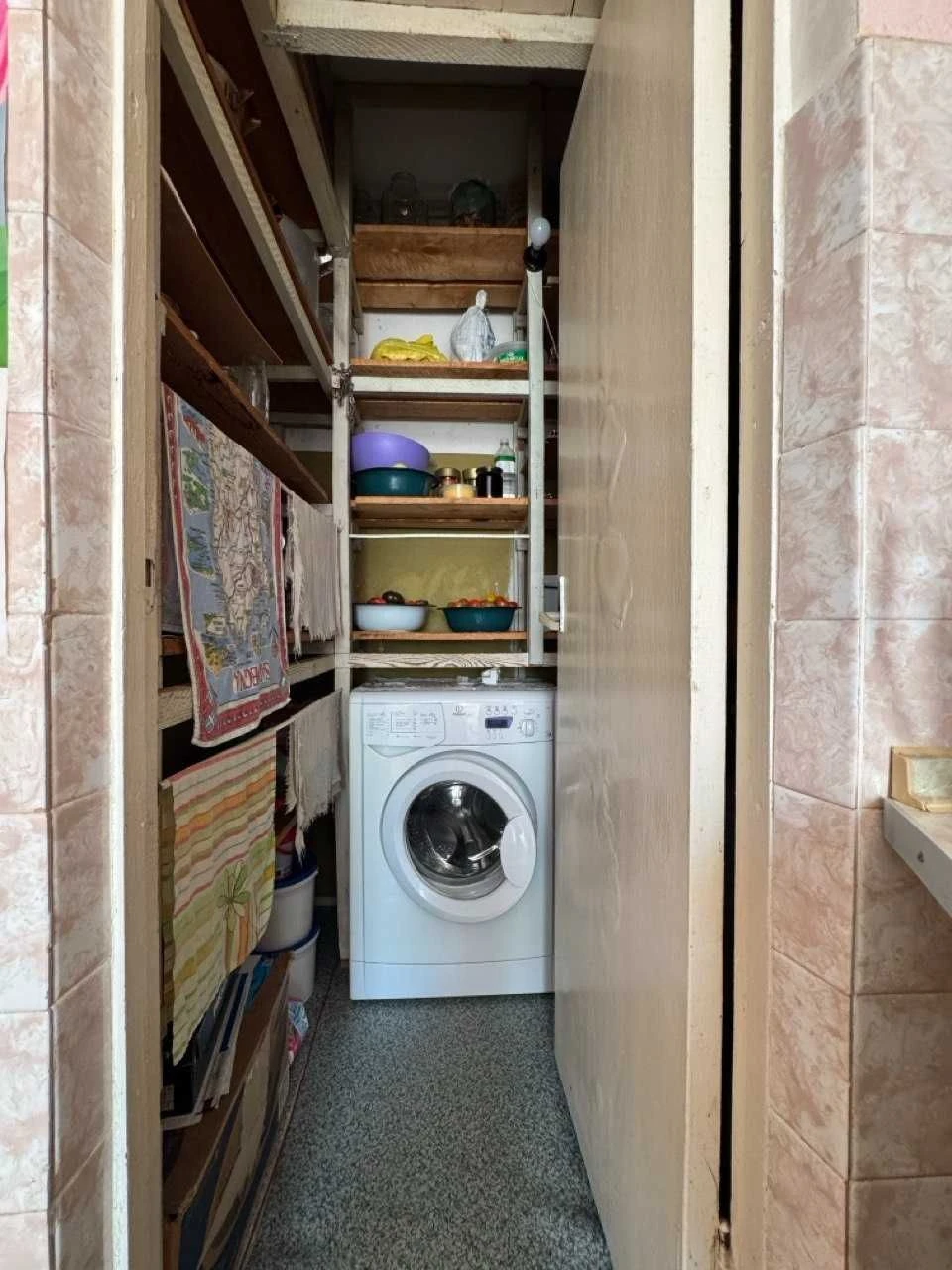 Sale of a 4-room apartment in a brick building in the Oleksandrivka area