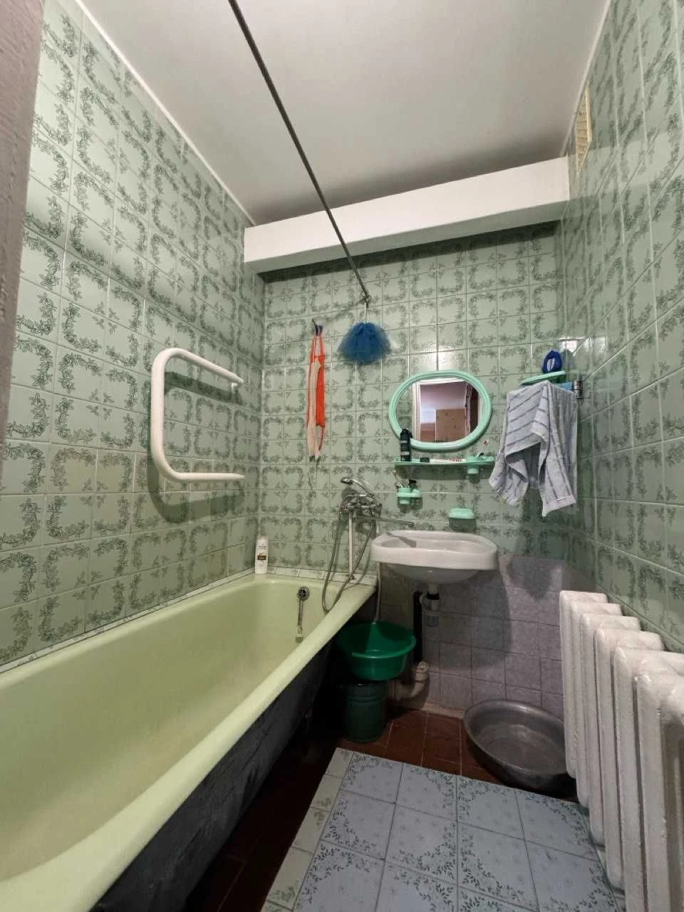 Sale of a 4-room apartment in a brick building in the Oleksandrivka area