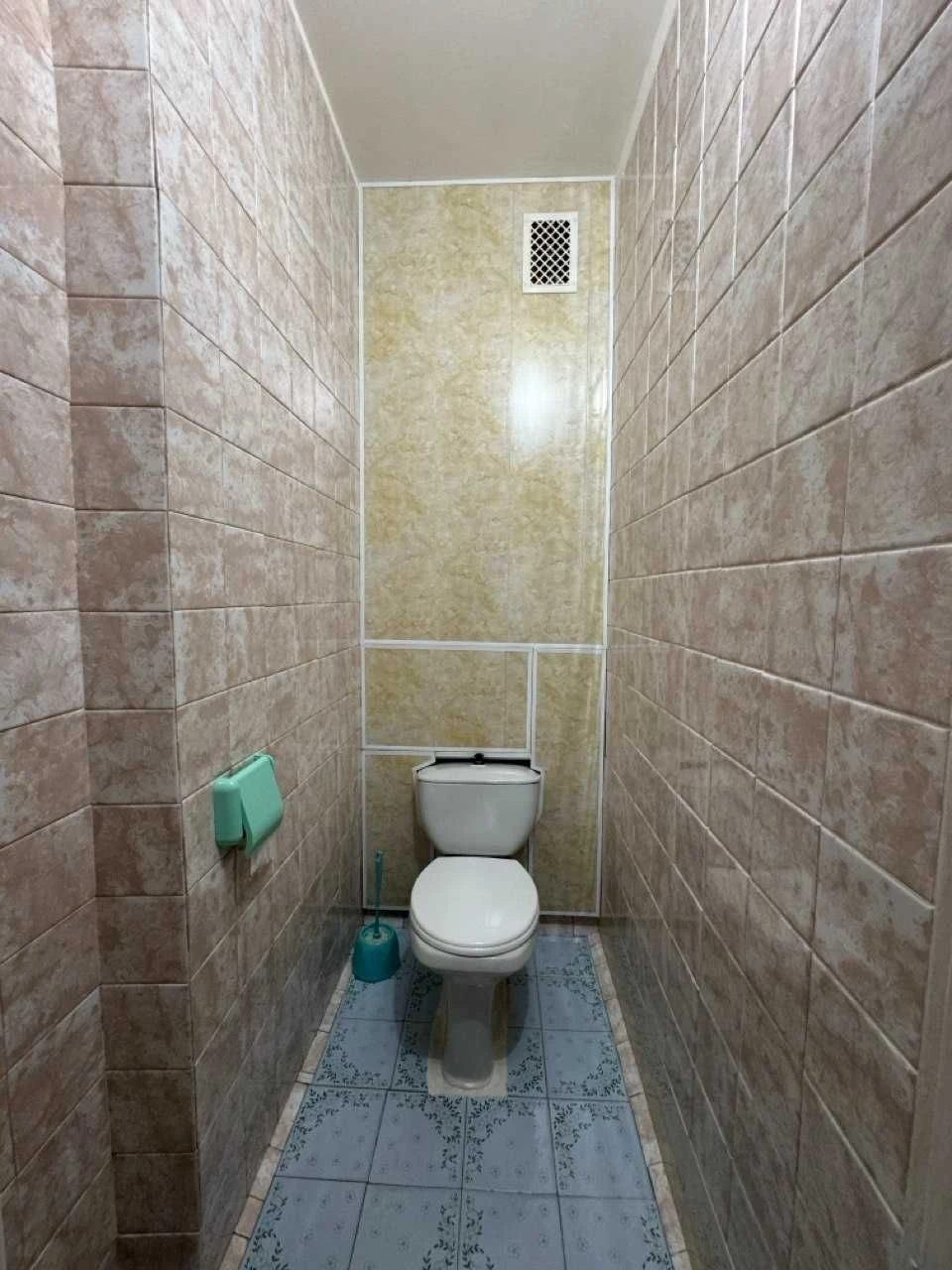 Sale of a 4-room apartment in a brick building in the Oleksandrivka area