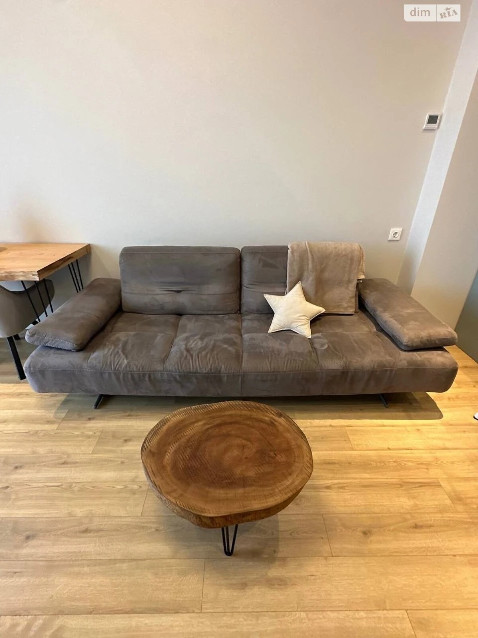 Long-Term Rental Apartment in Holosko