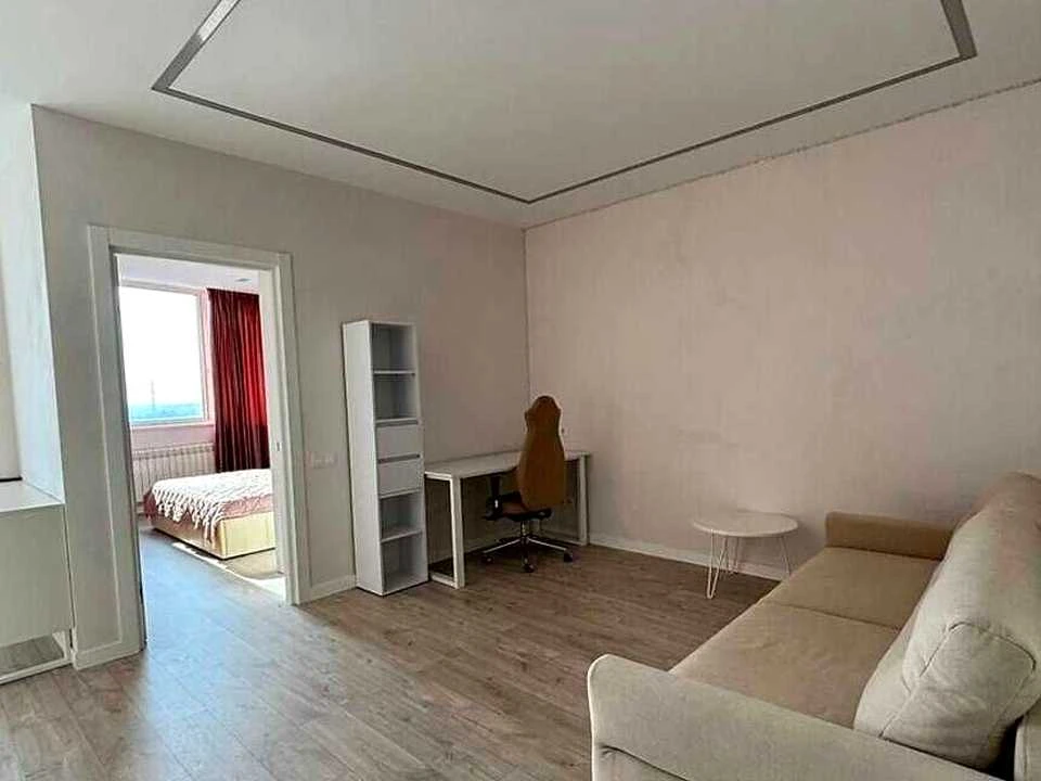 Apartment. Volodymyr Yasyuk Street, Kyiv