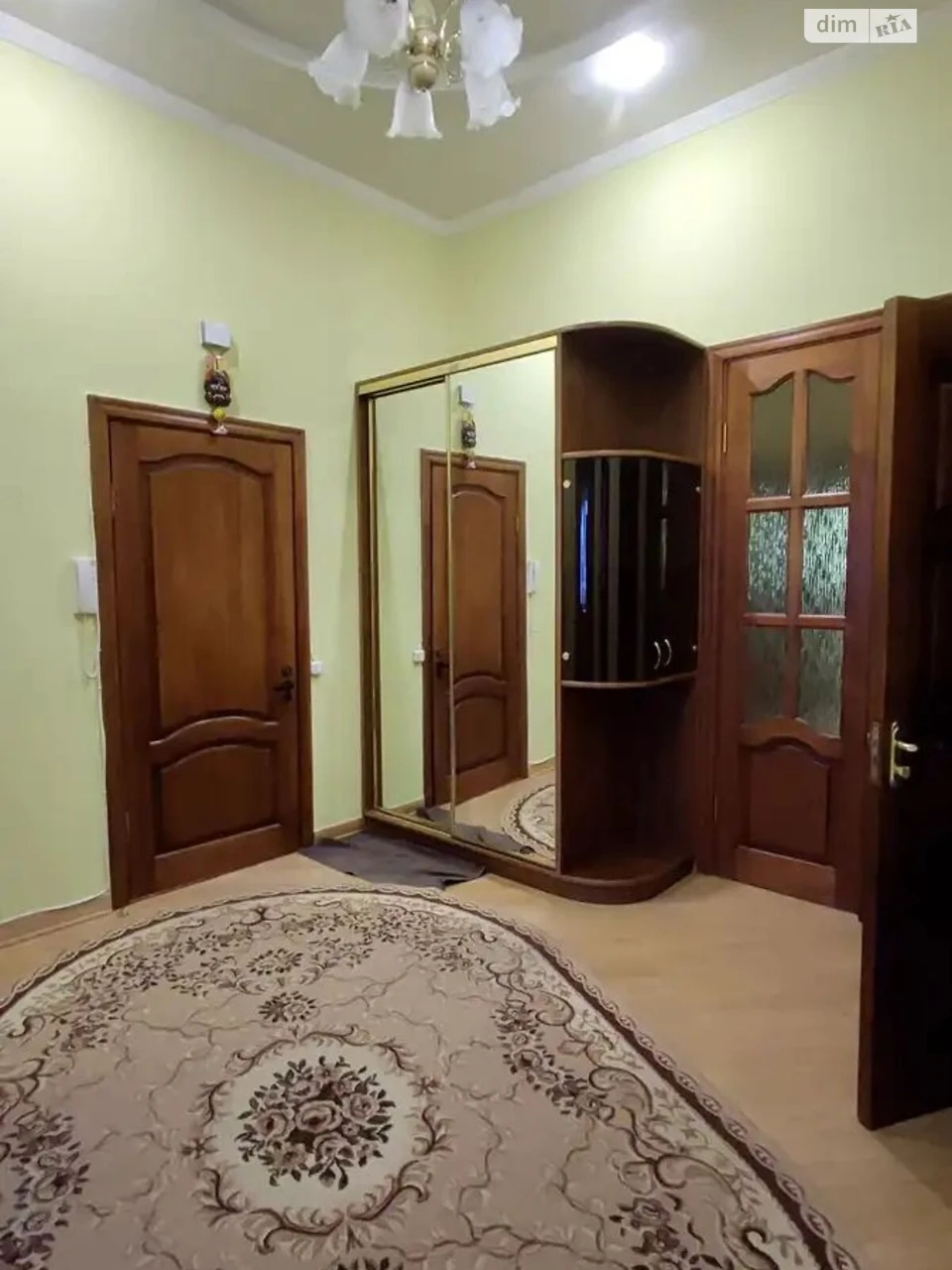 Long-Term Rental Apartment on Podil