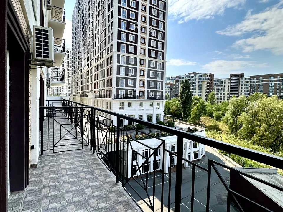 Квартира. Киев, улица Михаила Максимовича