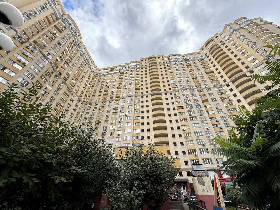 Квартира. улица Михаила Максимовича, Киев.