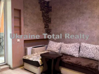 Apartment. Kyiv, Regeniatorna Street.