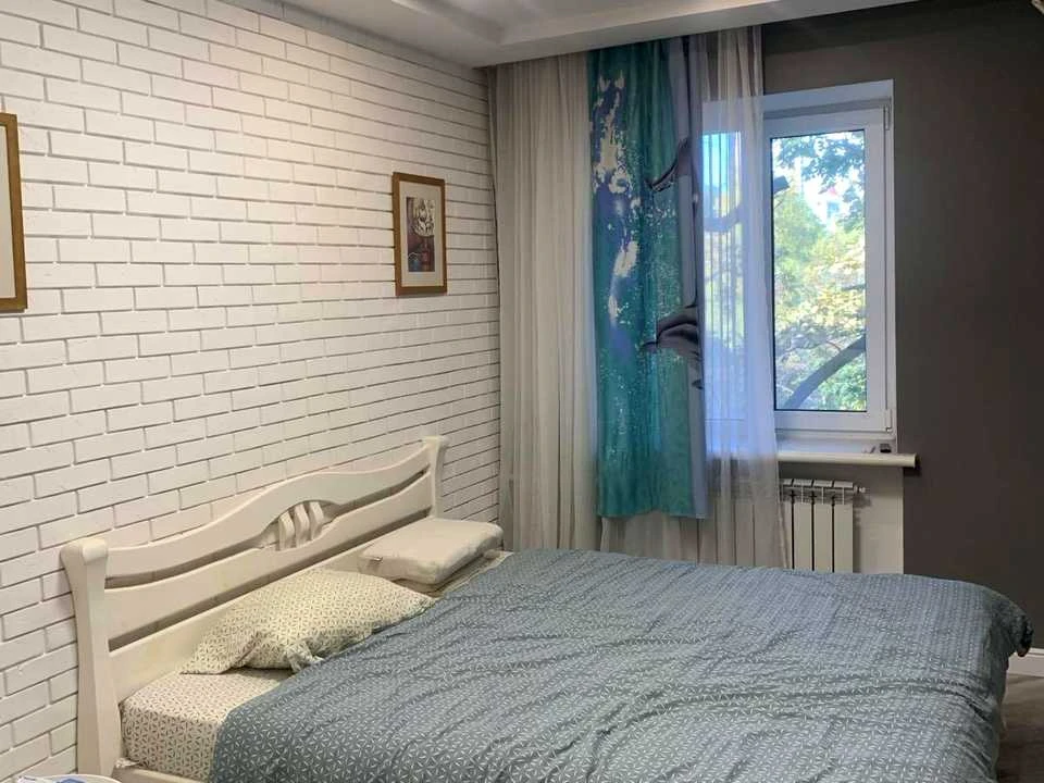 Apartment. Місячний пров, Одеса