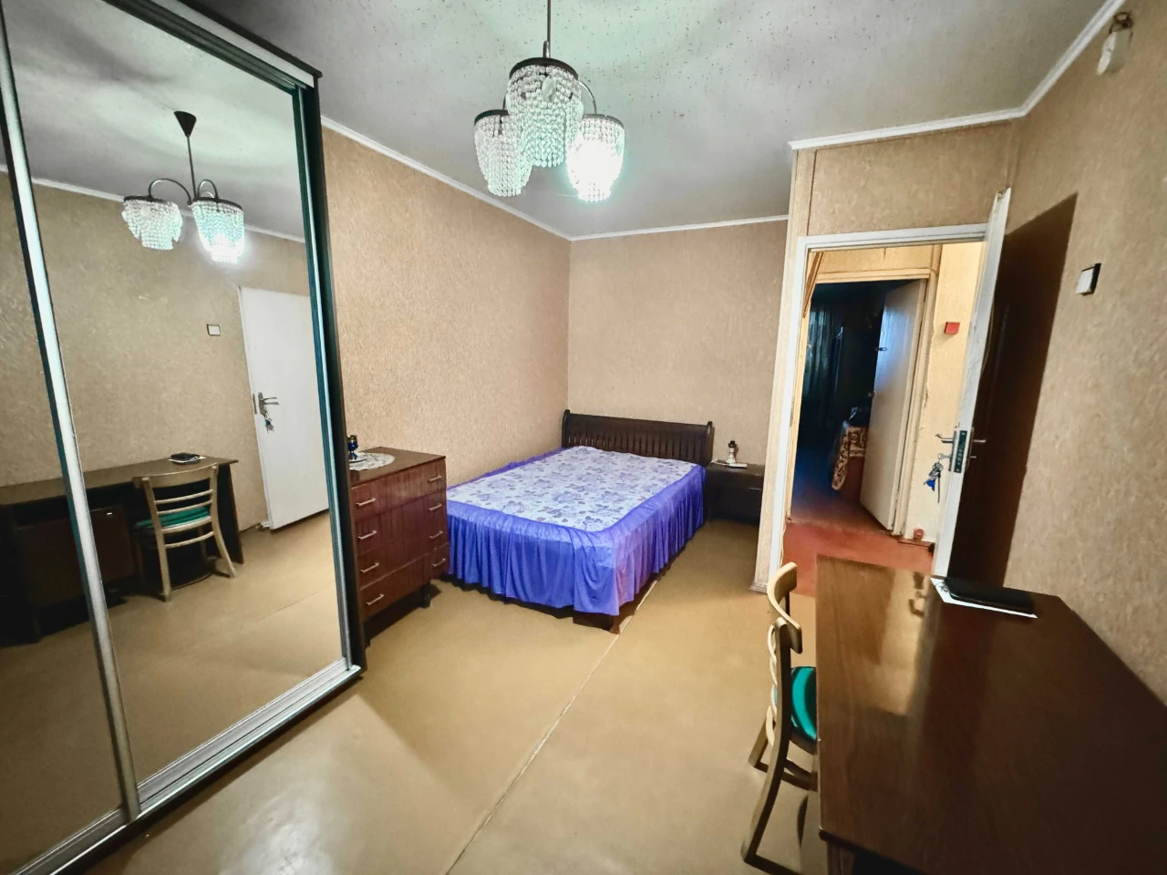 For sale, 3-room apartment, metro Studencheskaya, 5-minute walk