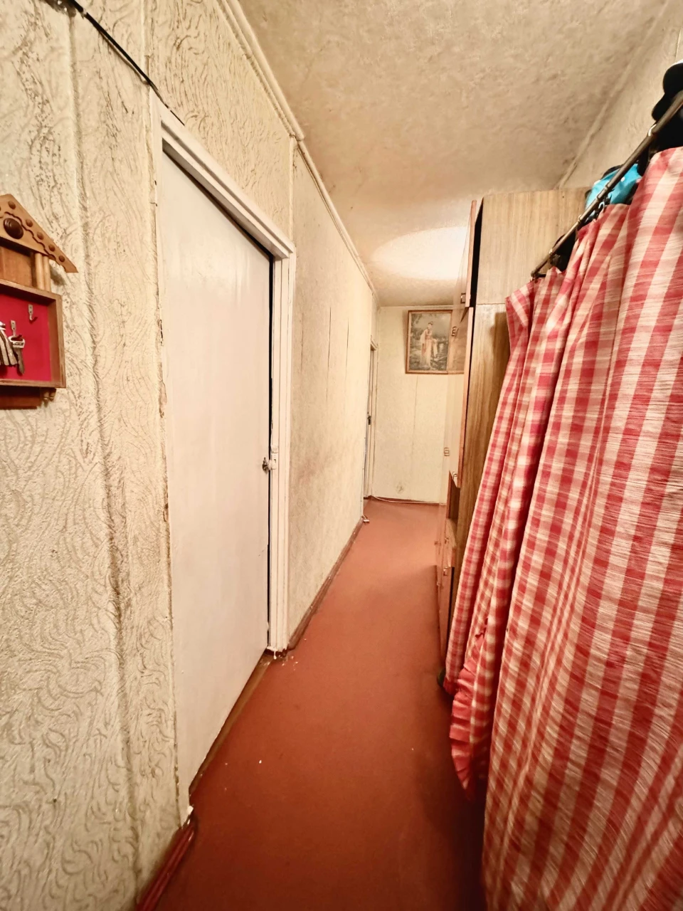 For sale, 3-room apartment, metro Studencheskaya, 5-minute walk