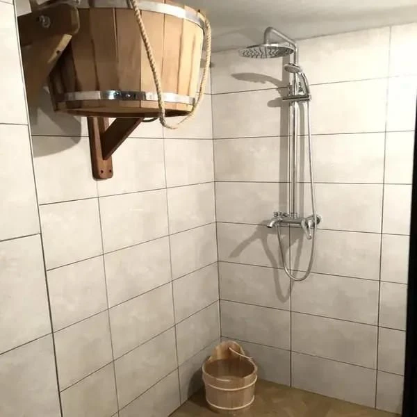 Двохповерховий будинок, Промисловий, 110 м²