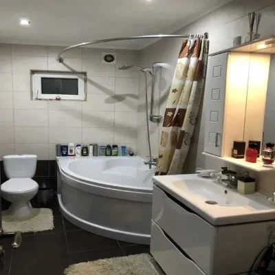 Двохповерховий будинок, Промисловий, 110 м²