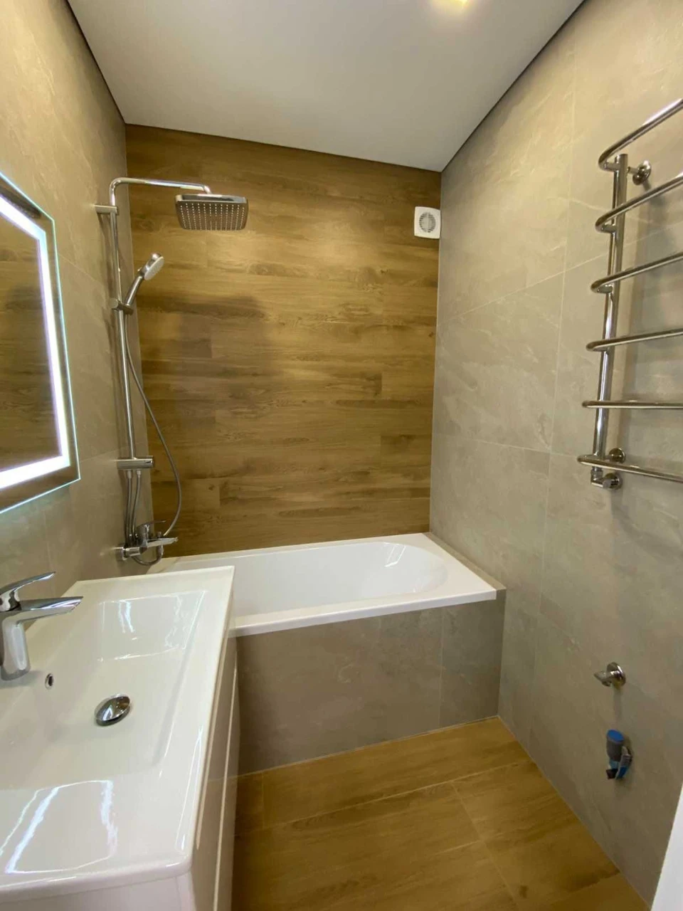 Spacious Apartment with Stylish Renovation in ЖК Софія