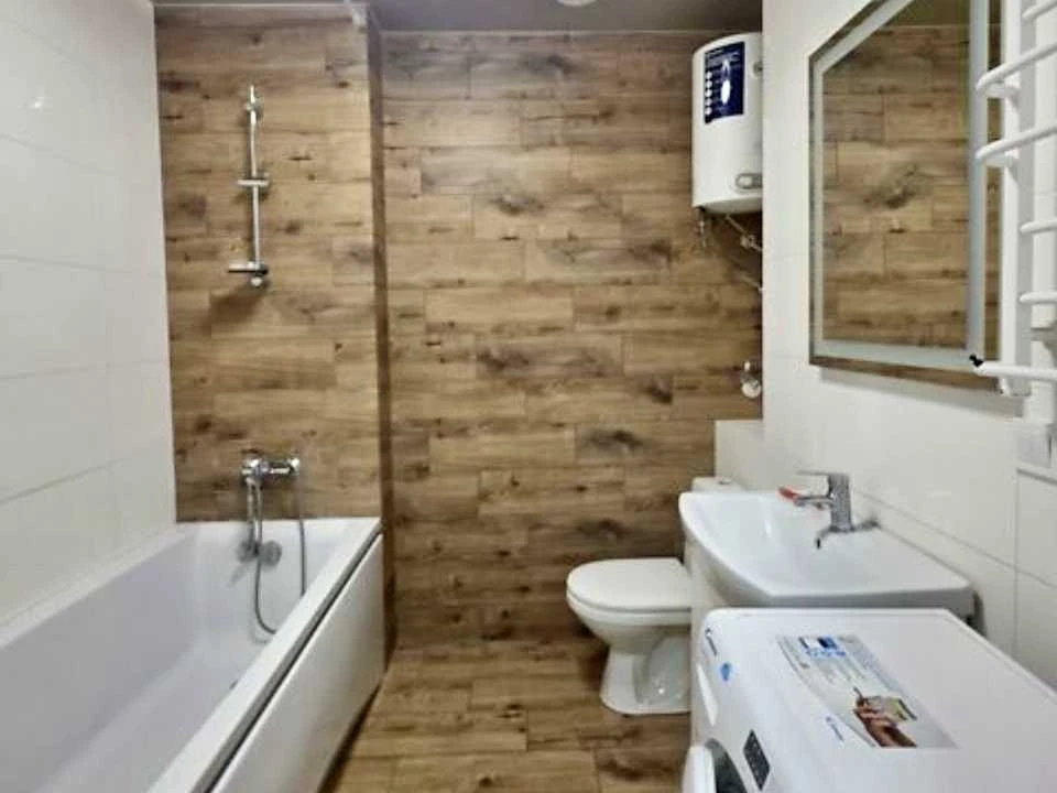 Apartment. Kharkiv, Gvardiyasiv-Shiroynynts Street