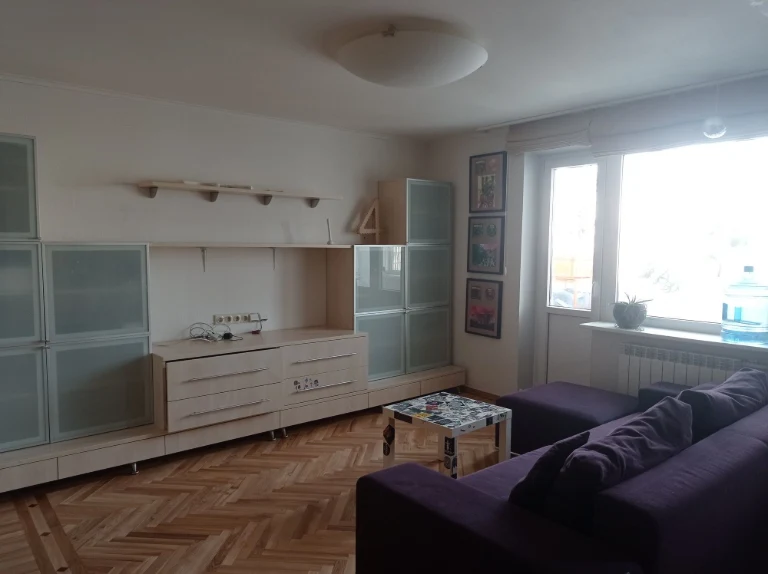вул.Автозаводська  7-А, продам 3кімн. квартиру.