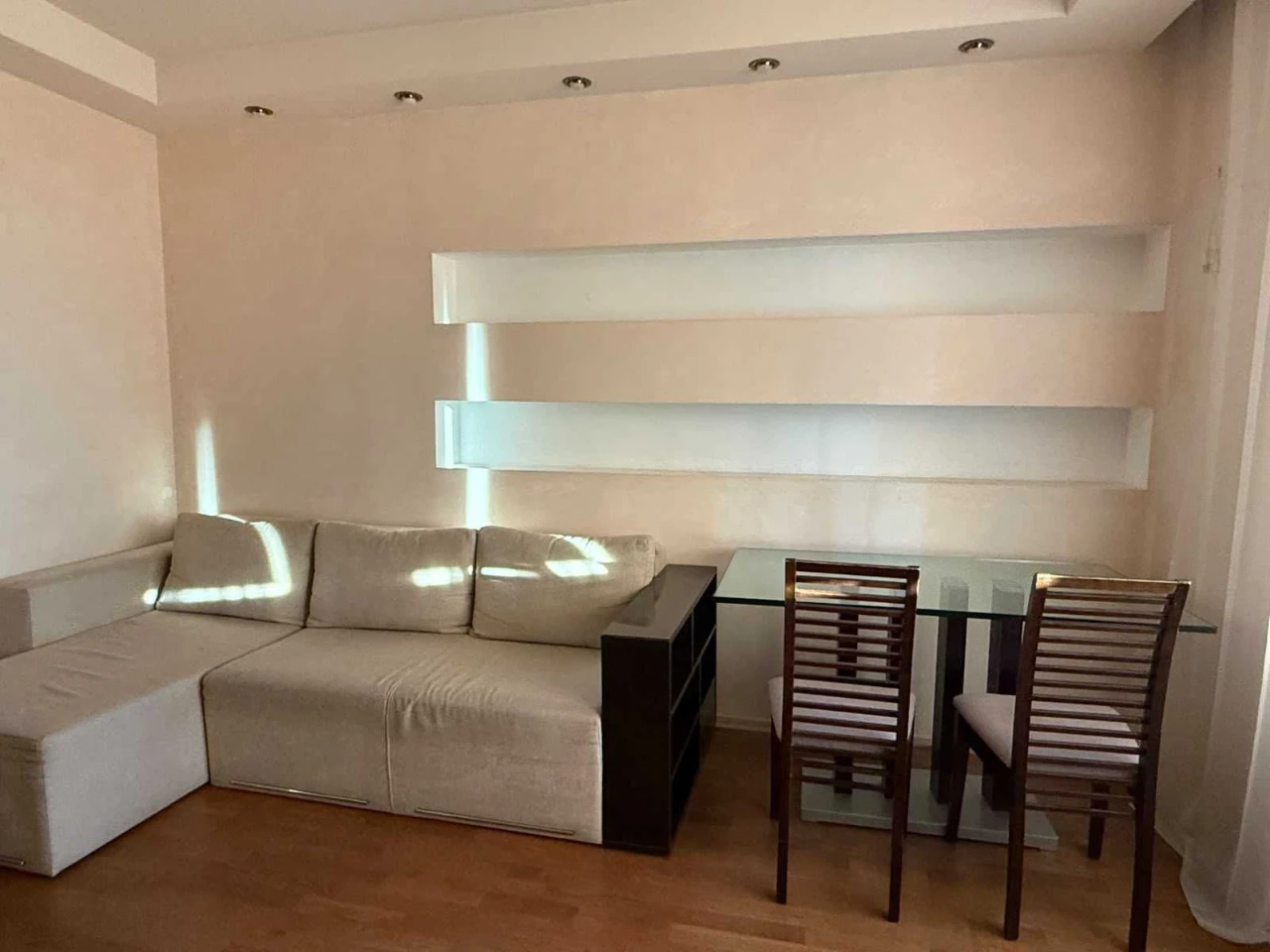 Продажа 1-комнатной квартиры 60 кв.м. на ул. Днепровская, 19а