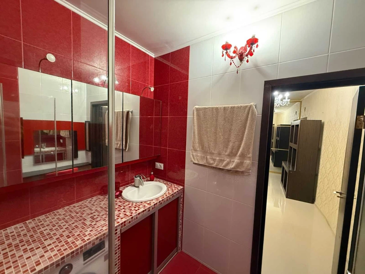 Продажа 1-комнатной квартиры 60 кв.м. на ул. Днепровская, 19а