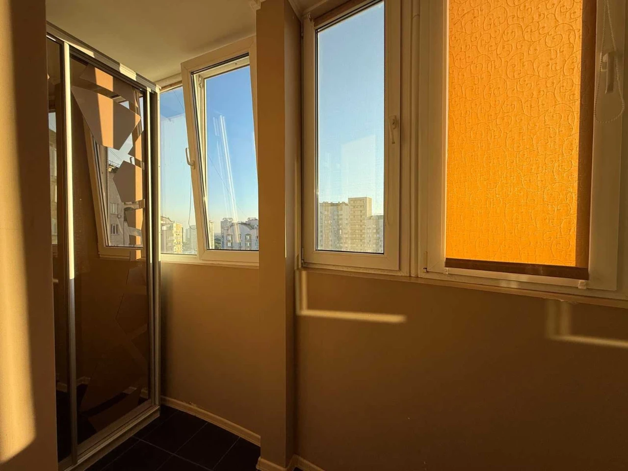 Продажа 1-комнатной квартиры 60 кв.м. на ул. Днепровская, 19а