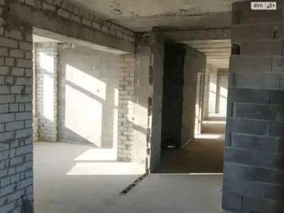 Sale of Spacious Four-Room Apartment