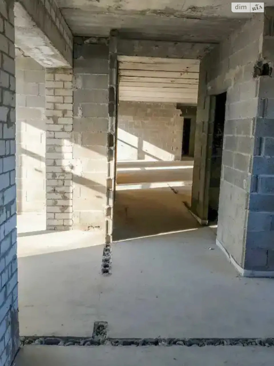 Sale of Spacious Four-Room Apartment