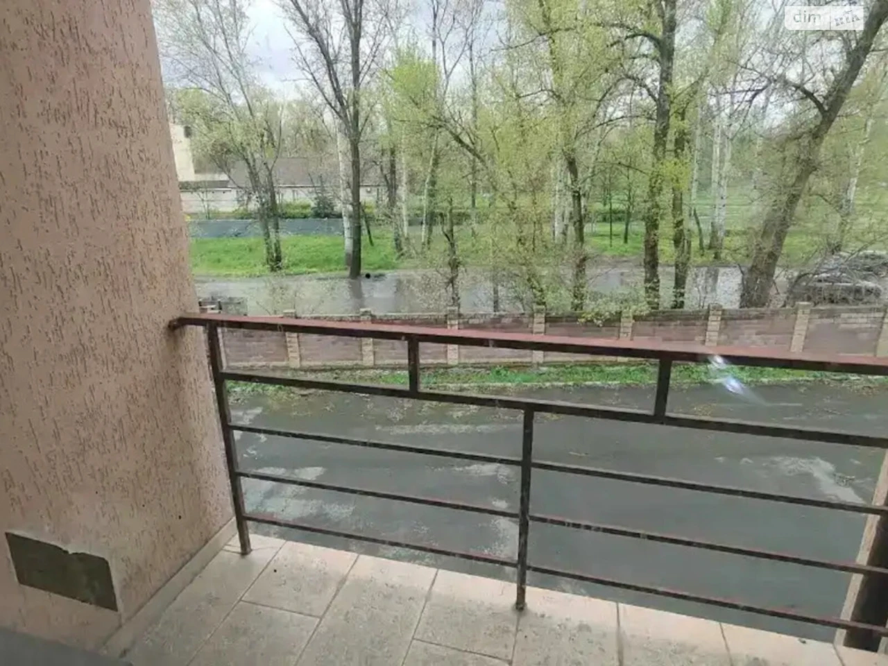 Sale of Spacious Four-Room Apartment