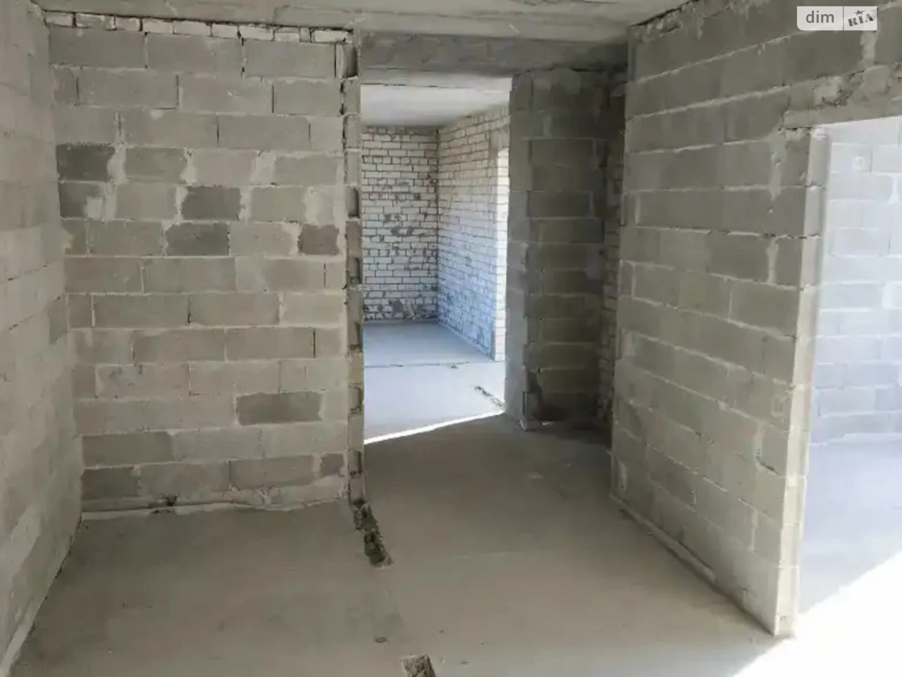 Sale of Spacious Four-Room Apartment