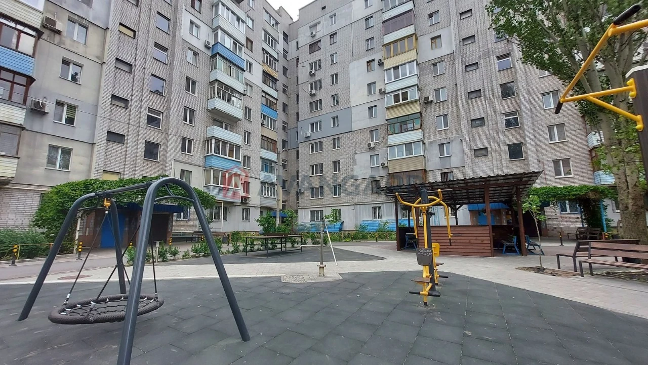 For Sale 3-room apartment Industrial district, Darnytska 47 999$
