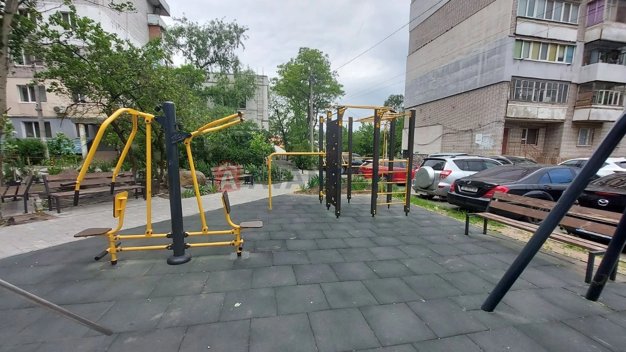 For Sale 3-room apartment Industrial district, Darnytska 47 999$