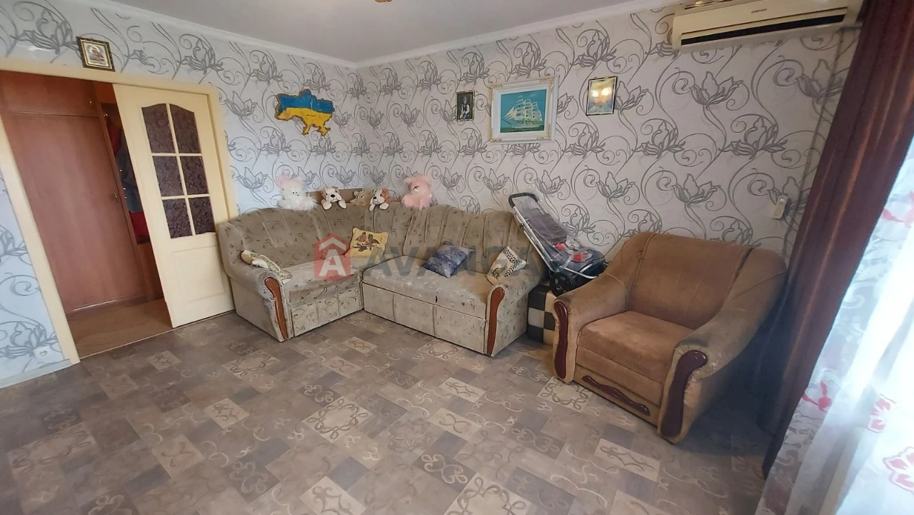 For Sale 3-room apartment Industrial district, Darnytska 47 999$