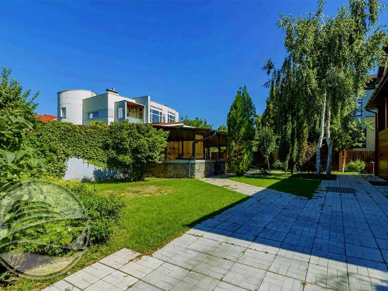 House. 81 Sadova Street, Kyiv
