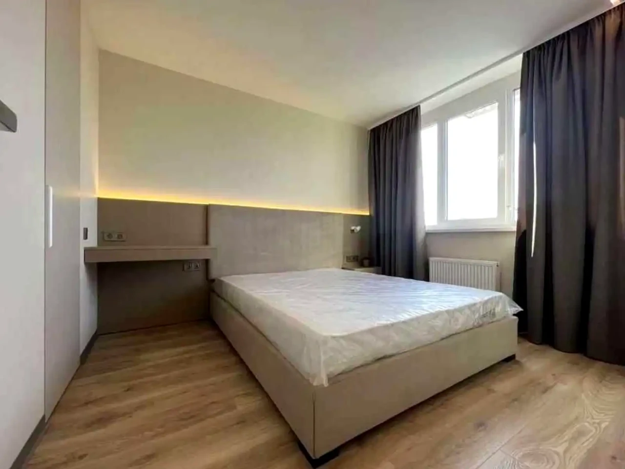 Оренда квартири 1-кімн. 47 м² 9/24 пов.