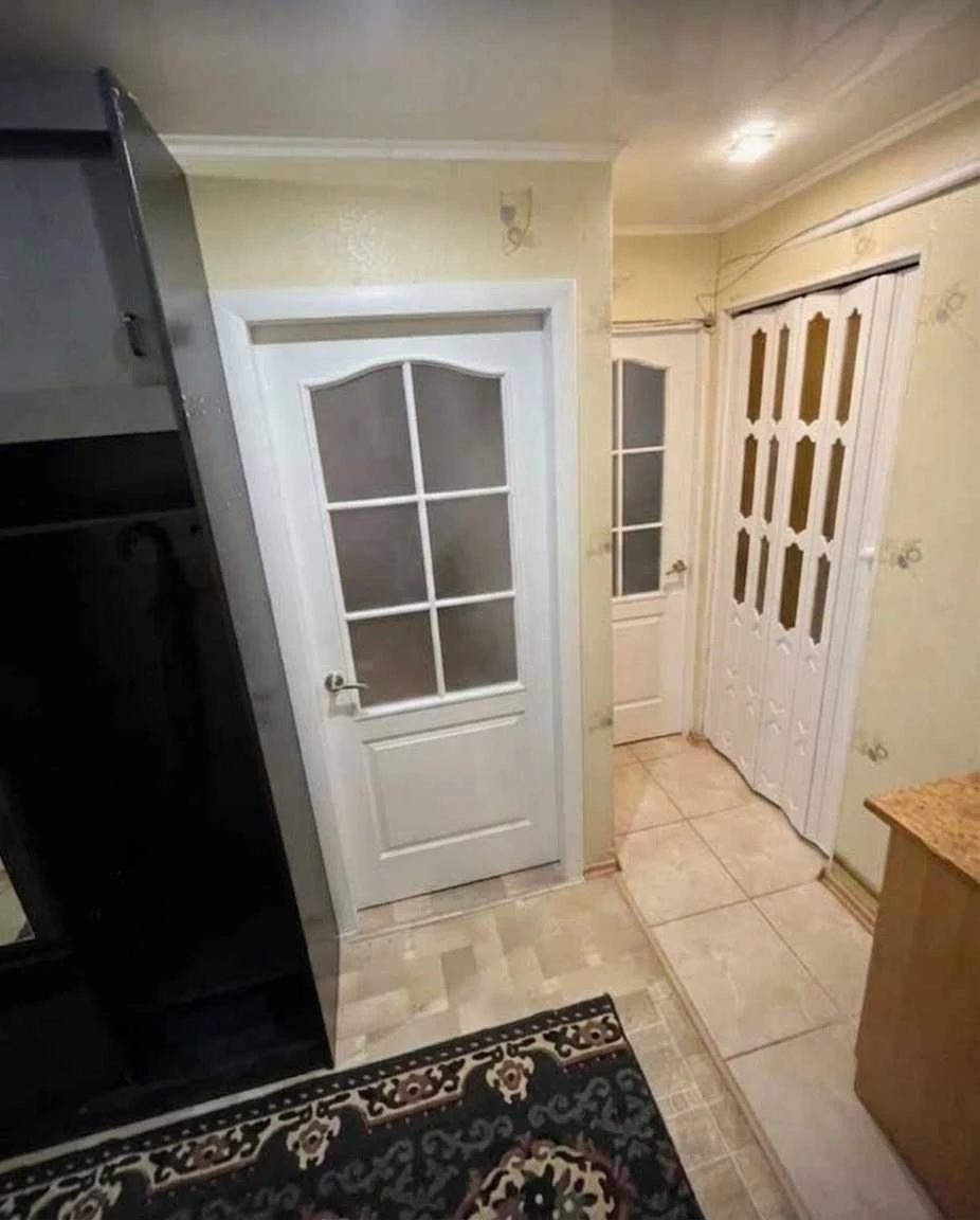 Apartment for Sale: 2 Rooms, Botanical Garden Metro