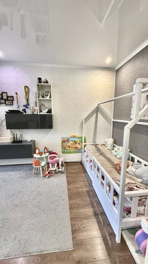 Продажа 1-комнатной квартиры. Озерна