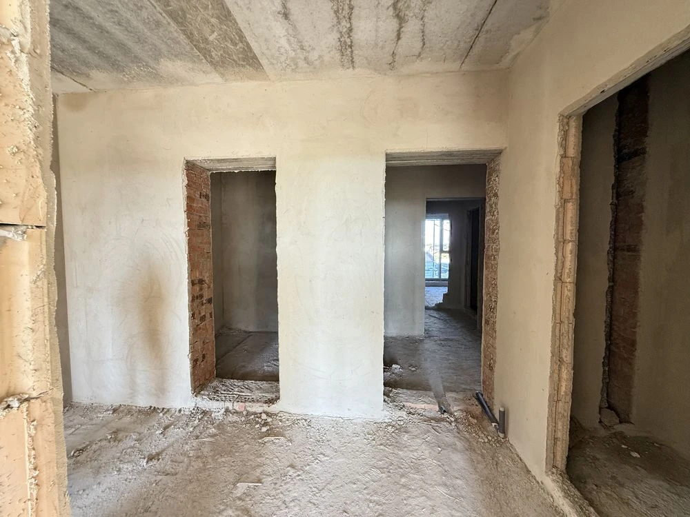 Sale of a 2-bedroom apartment in the Red Hills residential complex, Red Hills area.