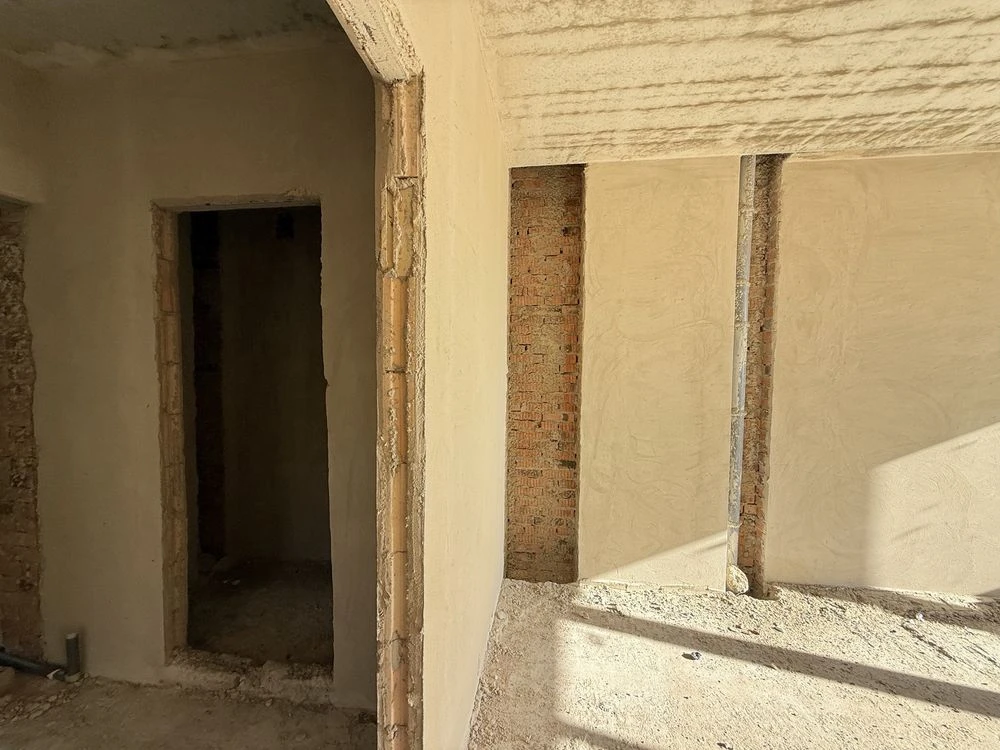 Sale of a 2-bedroom apartment in the Red Hills residential complex, Red Hills area.