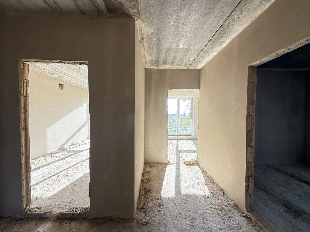 Sale of a 2-bedroom apartment in the Red Hills residential complex, Red Hills area.
