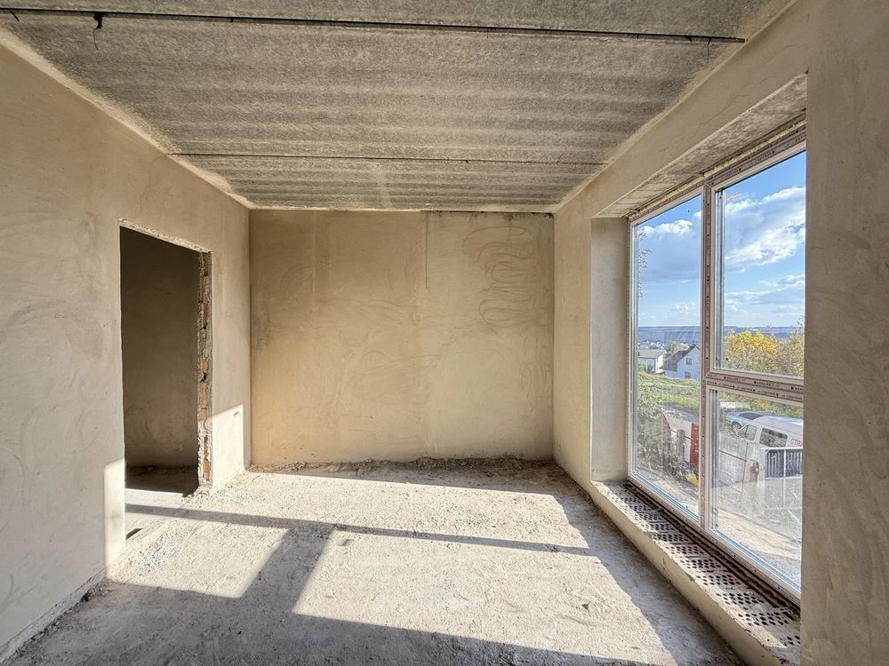 Sale of a 2-bedroom apartment in the Red Hills residential complex, Red Hills area.