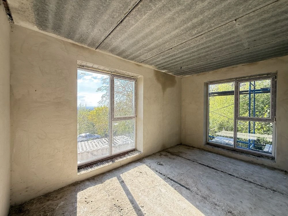 Sale of a 2-bedroom apartment in the Red Hills residential complex, Red Hills area.