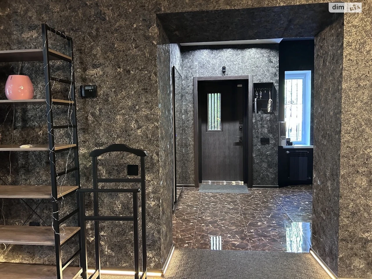 Sale: Spacious House on Wide Valley