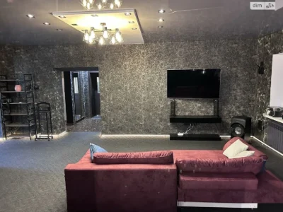 Sale: Spacious House on Wide Valley