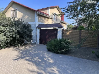 Sale: Spacious House on Wide Valley